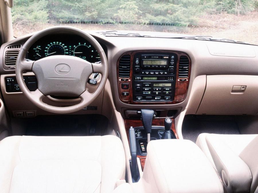  Lexus LX470 1998 года  (фото 6 из 44)